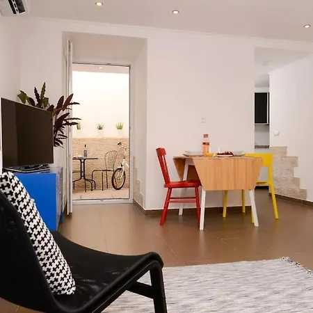 Cosy Studio Near Arroios 아파트 리스본